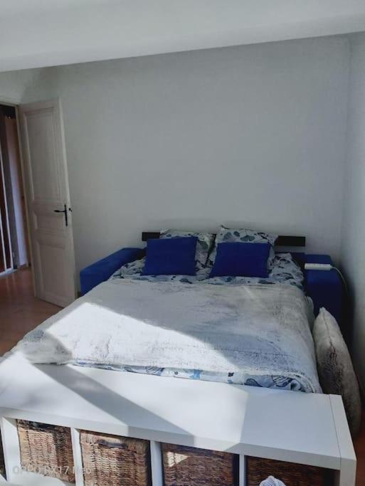 Appartement Au Coeur Du Village De Callian מראה חיצוני תמונה